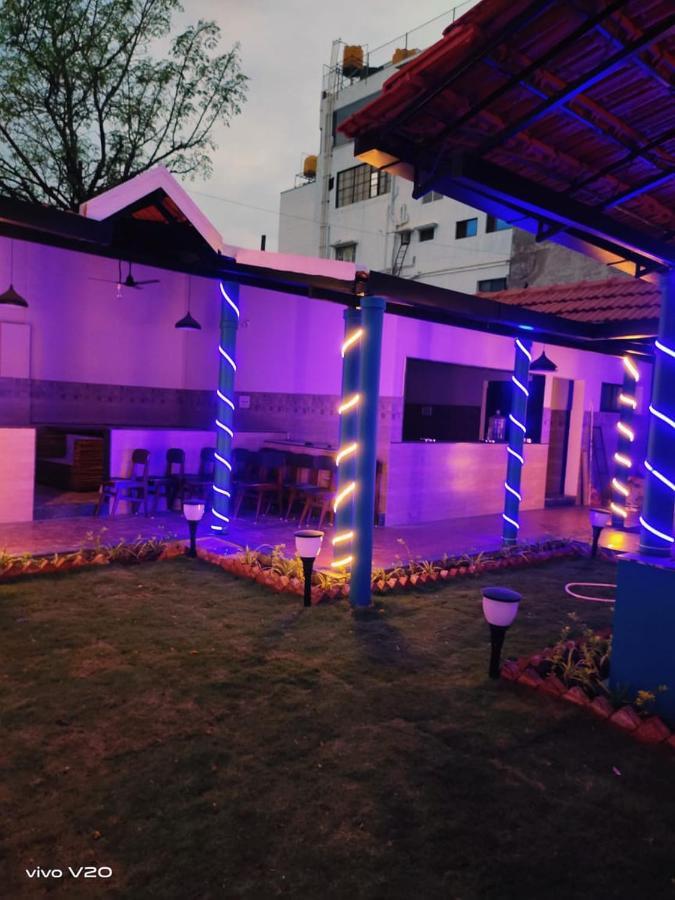 M G Residency Hotel Chikmagalur Exterior photo