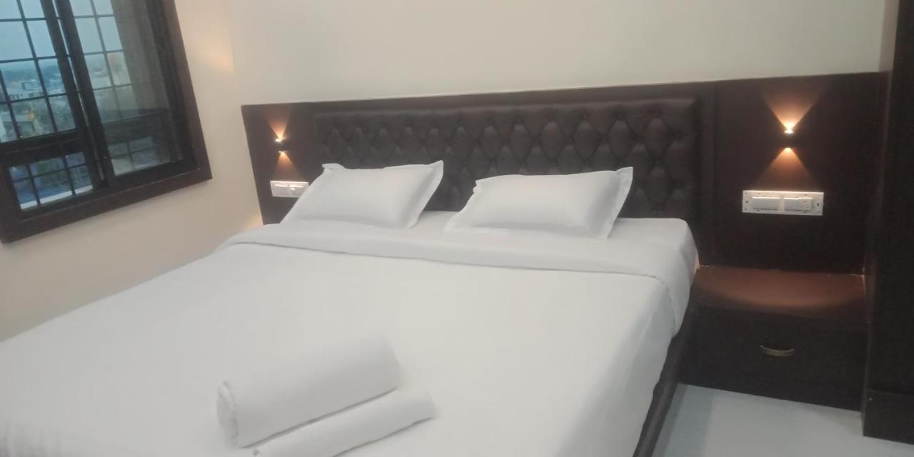M G Residency Hotel Chikmagalur Exterior photo