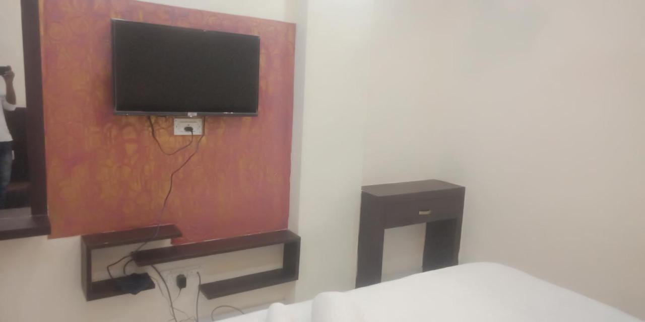 M G Residency Hotel Chikmagalur Exterior photo