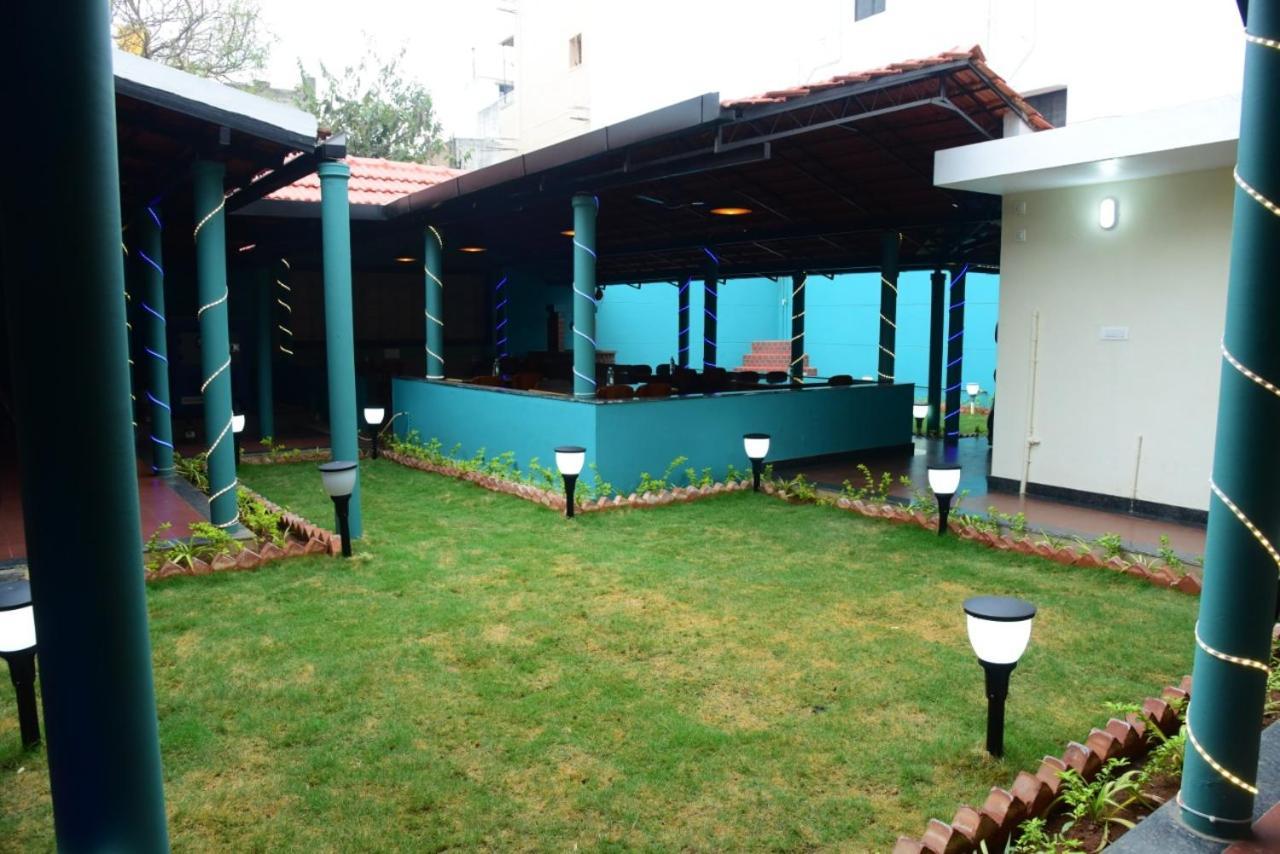 M G Residency Hotel Chikmagalur Exterior photo