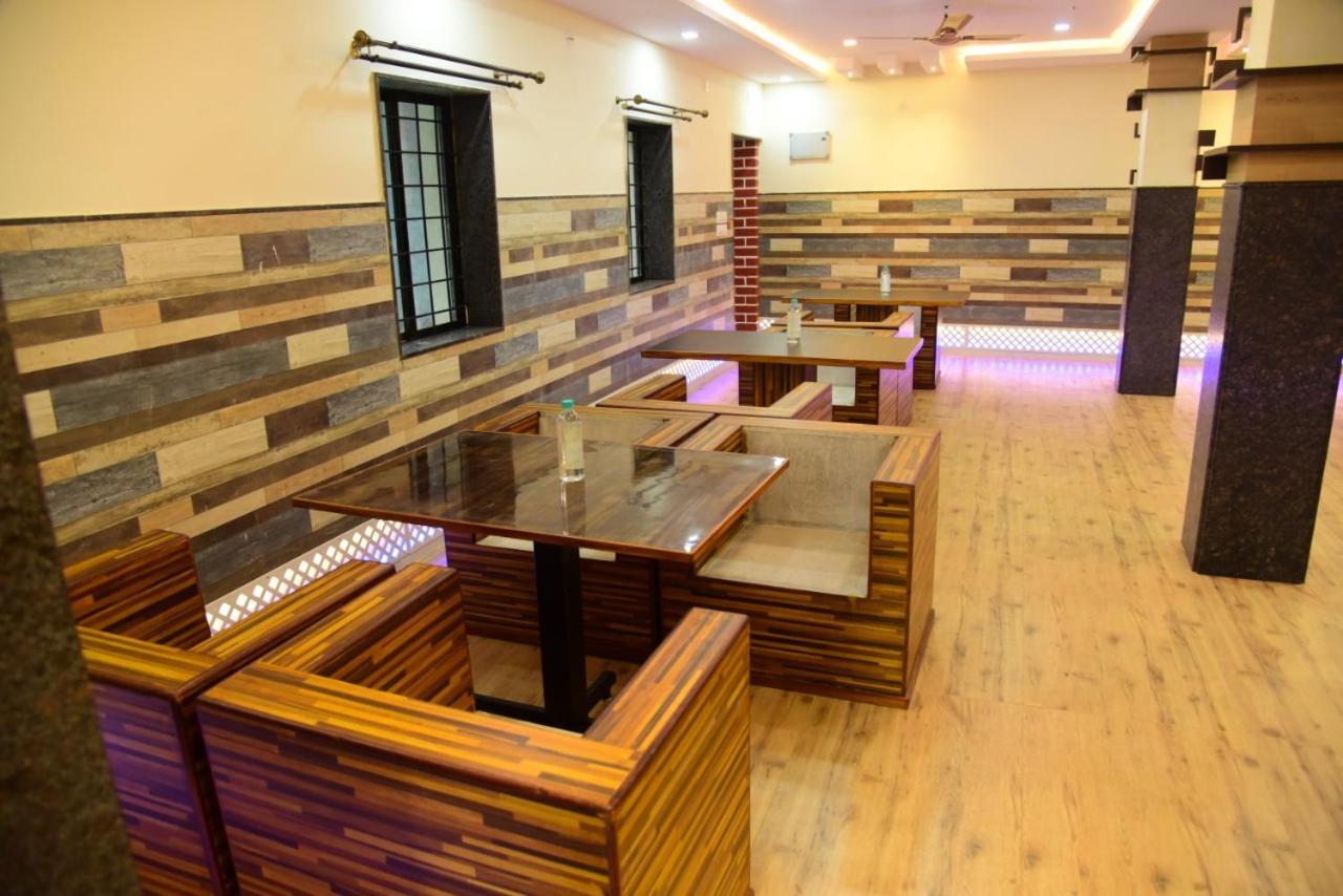 M G Residency Hotel Chikmagalur Exterior photo