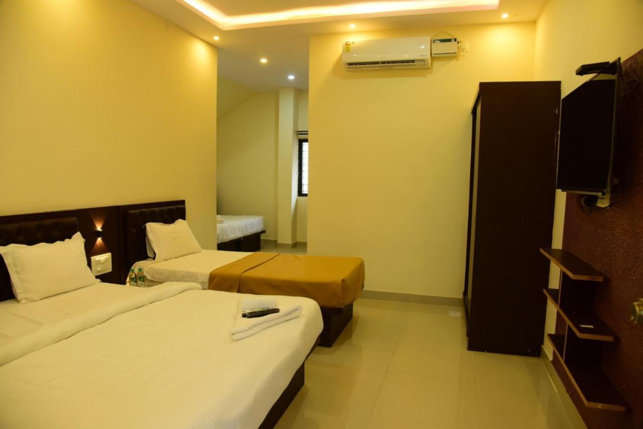 M G Residency Hotel Chikmagalur Exterior photo