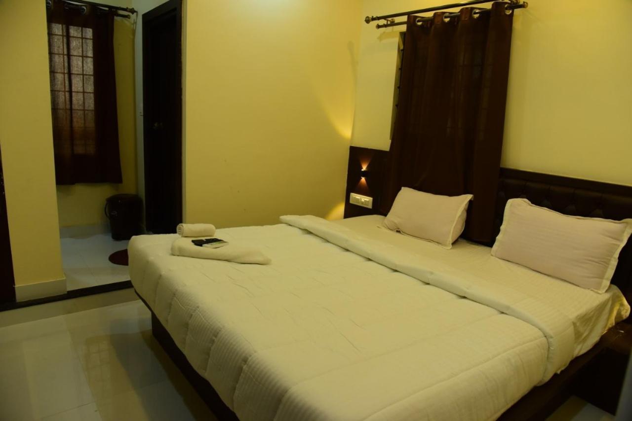 M G Residency Hotel Chikmagalur Exterior photo