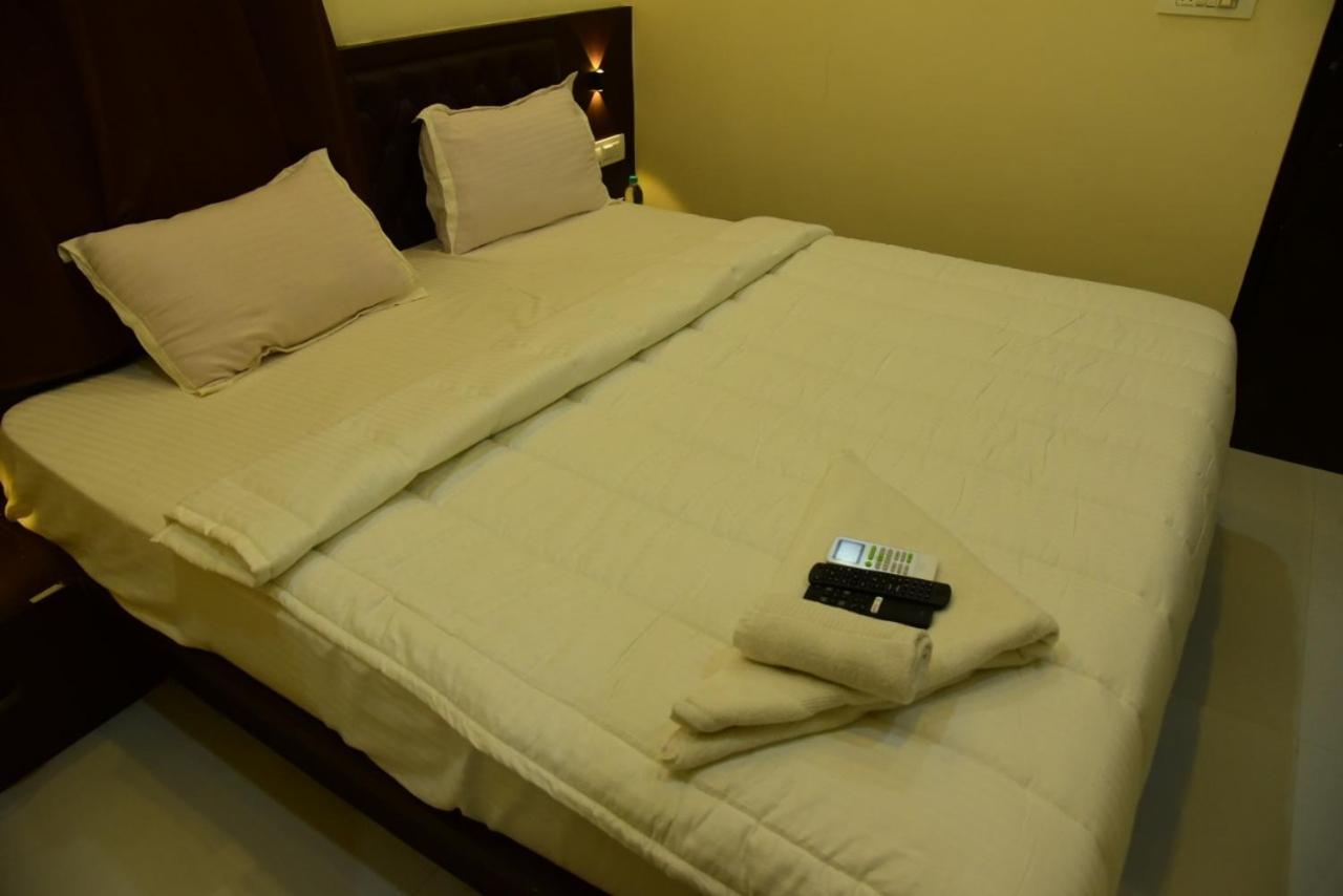 M G Residency Hotel Chikmagalur Exterior photo