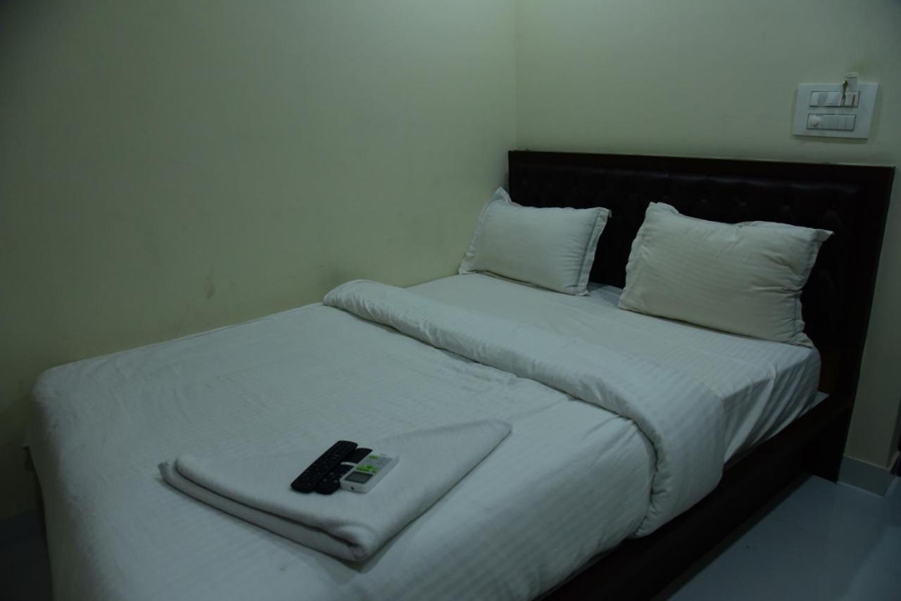M G Residency Hotel Chikmagalur Exterior photo