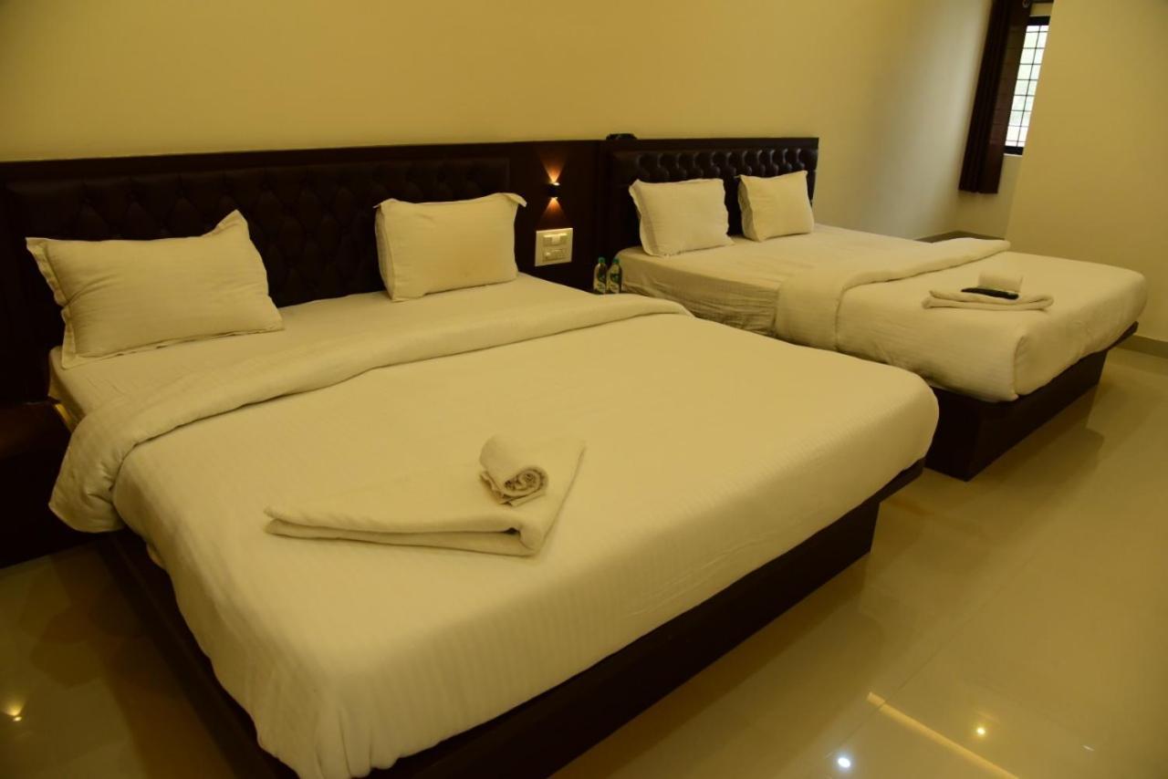 M G Residency Hotel Chikmagalur Exterior photo