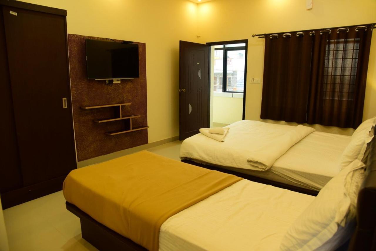 M G Residency Hotel Chikmagalur Exterior photo